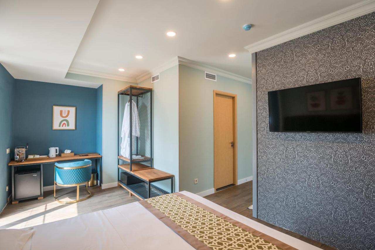 Grand Opera Hotel Кутаиси Екстериор снимка