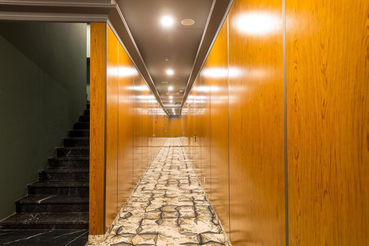 Grand Opera Hotel Кутаиси Екстериор снимка