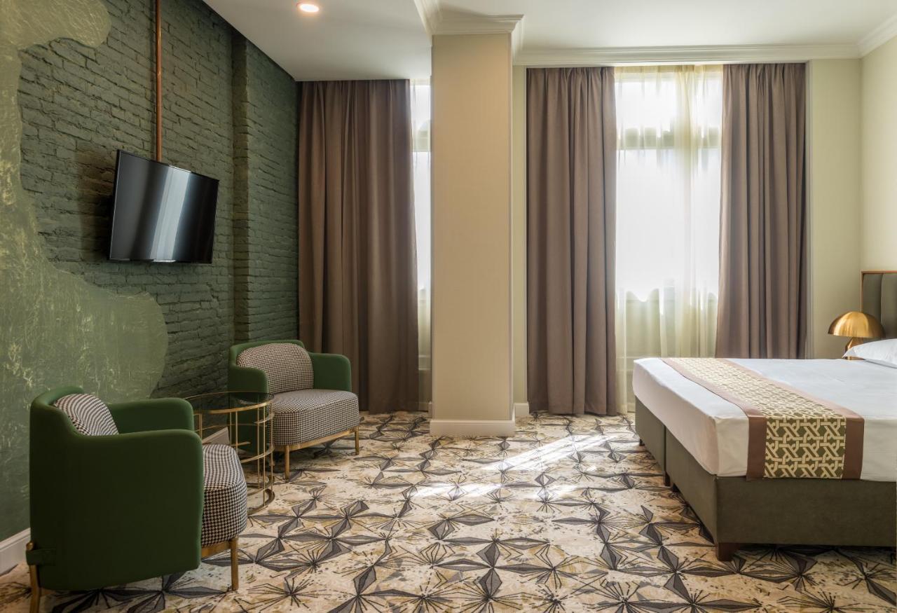 Grand Opera Hotel Кутаиси Екстериор снимка