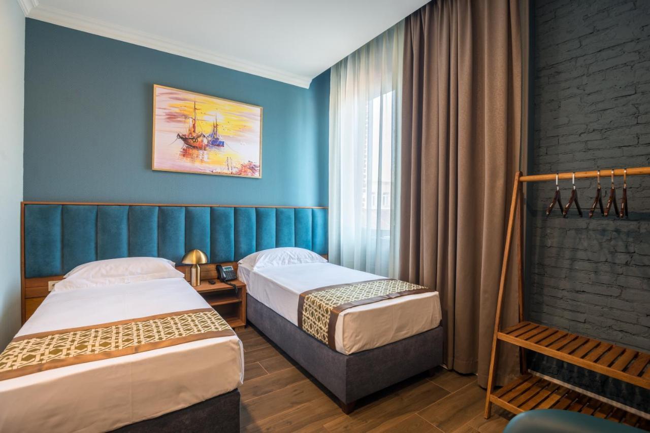 Grand Opera Hotel Кутаиси Екстериор снимка