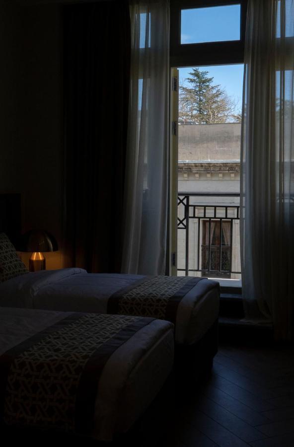 Grand Opera Hotel Кутаиси Екстериор снимка