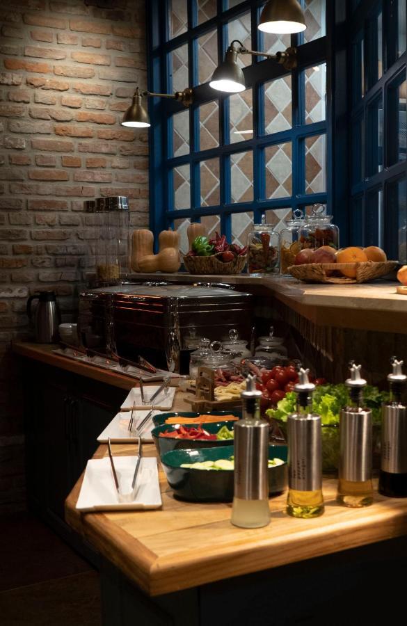 Grand Opera Hotel Кутаиси Екстериор снимка