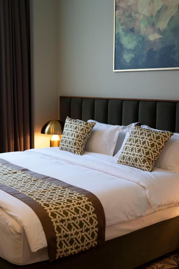 Grand Opera Hotel Кутаиси Екстериор снимка