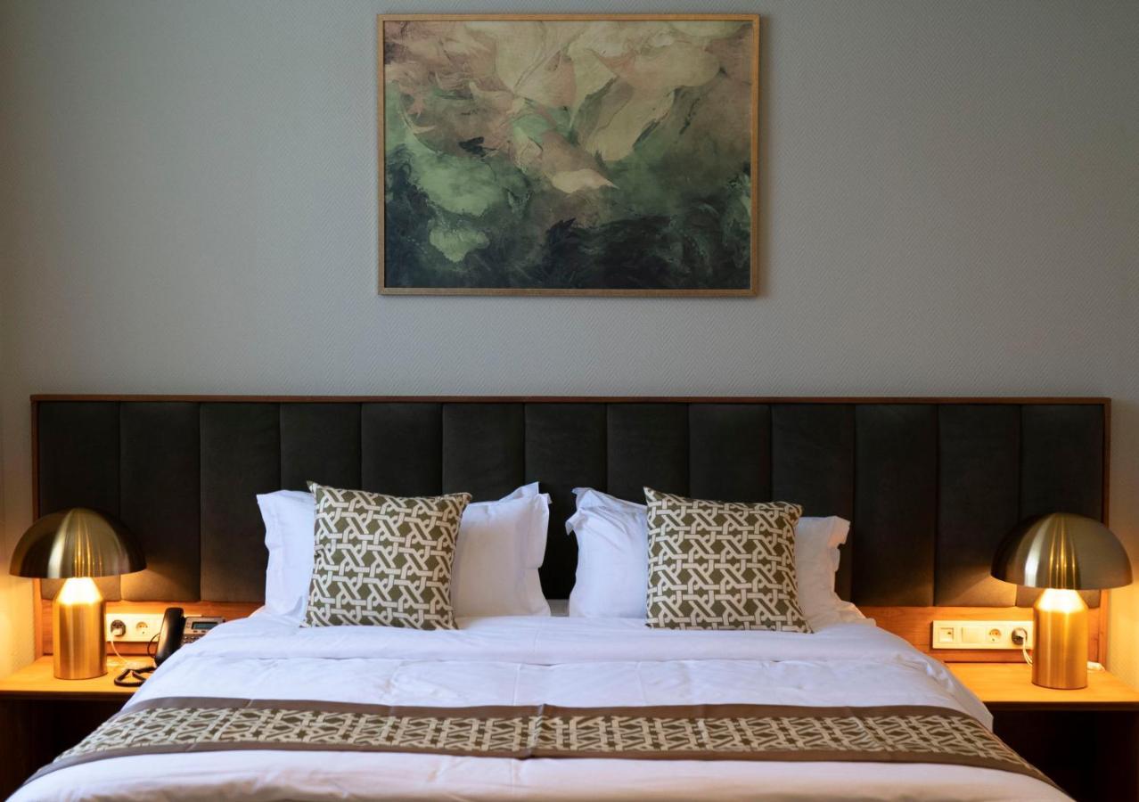 Grand Opera Hotel Кутаиси Екстериор снимка