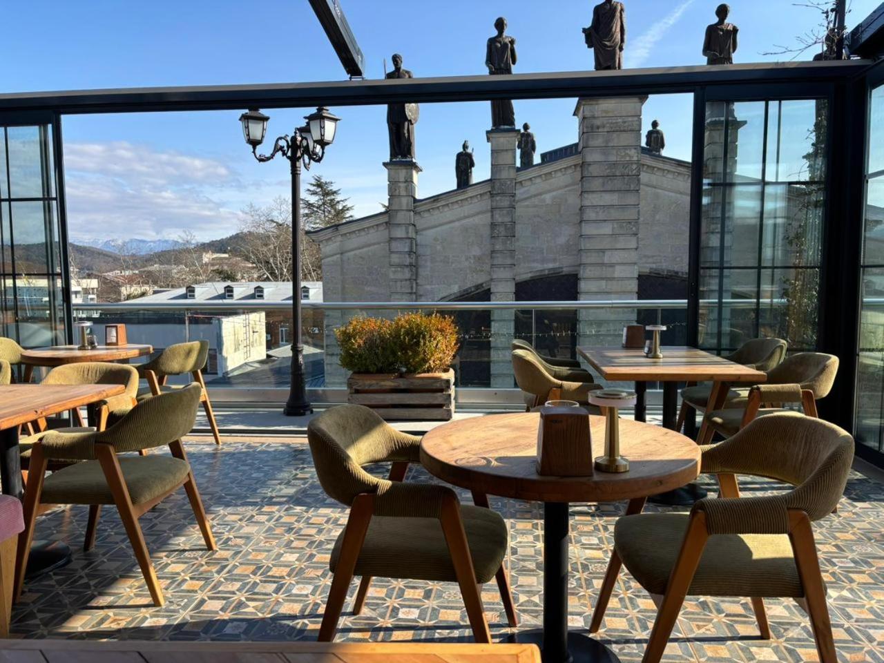 Grand Opera Hotel Кутаиси Екстериор снимка