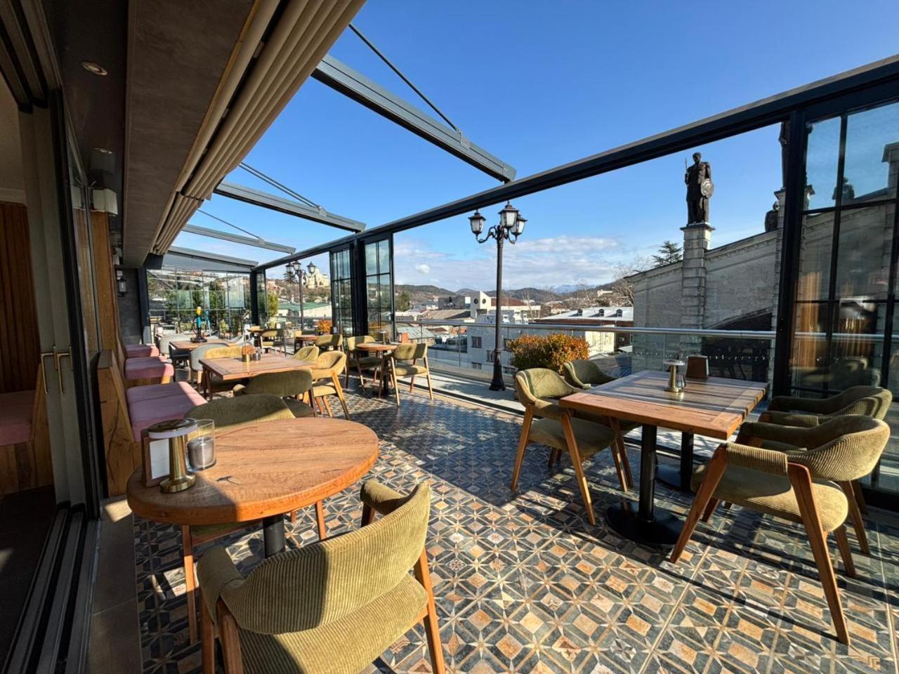 Grand Opera Hotel Кутаиси Екстериор снимка